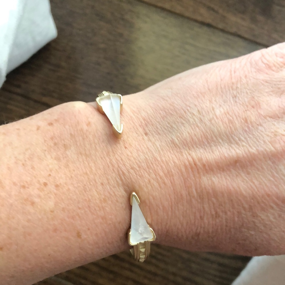 Kendra Scott bracelet